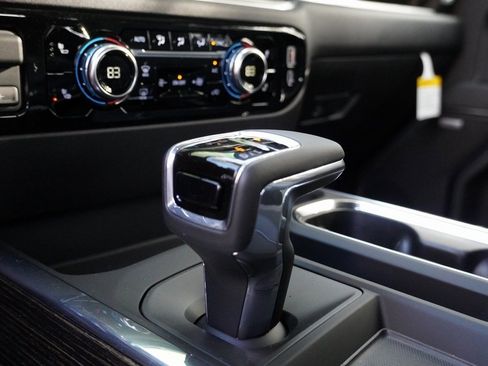 New 2026 GMC Sierra 1500 Elevation w/ Elevation Premium Package image 18