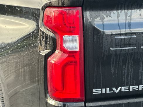 Used 2023 Chevrolet Silverado 1500 High Country w/ High Country Premium Package image 47