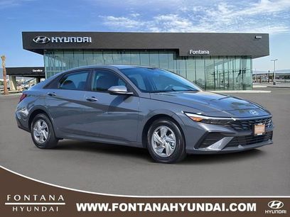 New 2026 Hyundai Elantra SE