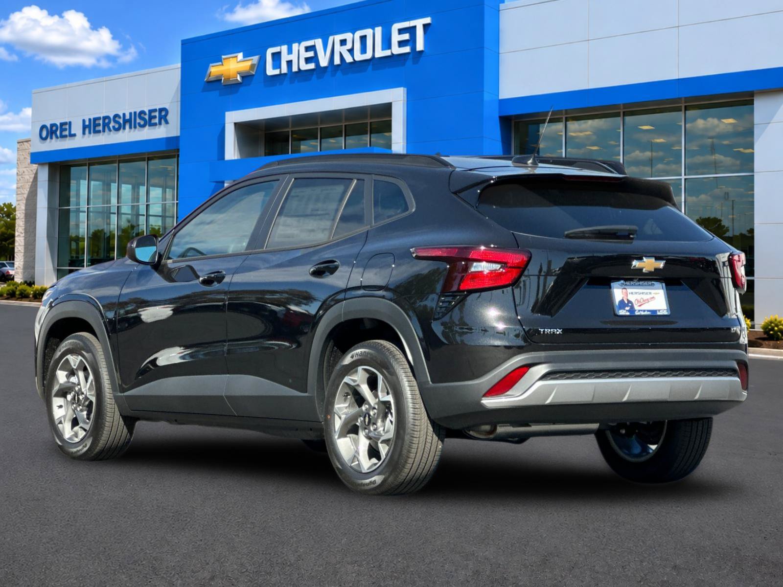 New 2026 Chevrolet Trax LT w/ LT Convenience Package FWD image 6