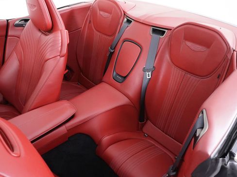 Used 2019 Aston Martin DB11 Volante RWD image 25