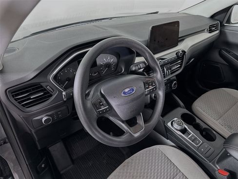 Used 2022 Ford Escape SE image 9
