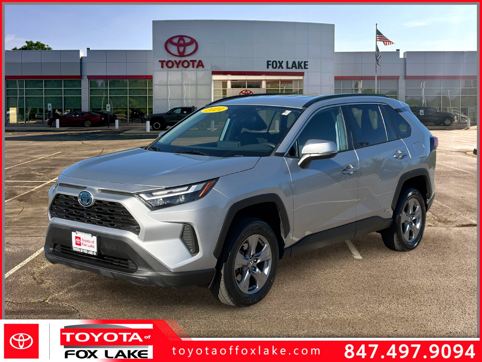 Used 2024 Toyota RAV4 XLE AWD/4WD image 1