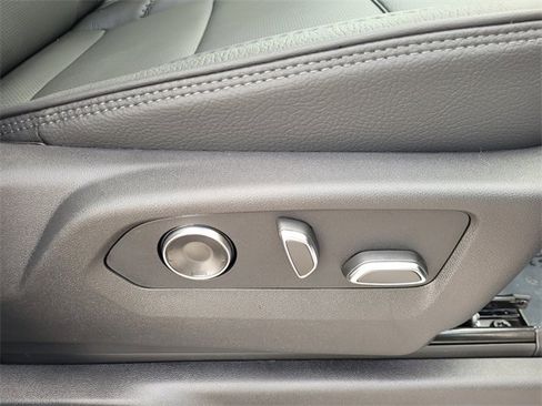 New 2025 GMC Sierra 2500 Denali w/ Denali Reserve Package image 16