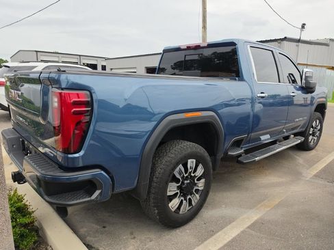 Used 2024 GMC Sierra 2500 Denali w/ Denali Reserve Package AWD/4WD image 16