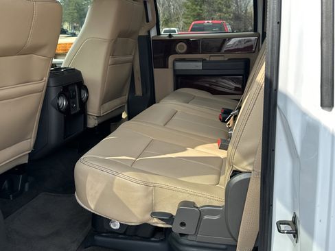 Used 2016 Ford F350 Lariat w/ Lariat Interior Package image 15