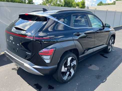 Used 2024 Hyundai Kona Limited AWD/4WD image 3