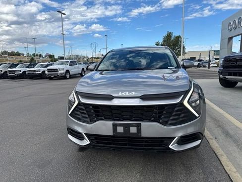 Used 2023 Kia Sportage LX AWD/4WD image 2