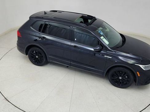 Used 2022 Volkswagen Tiguan SE R-Line image 77