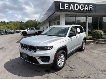 Used 2023 Jeep Grand Cherokee Laredo w/ Luxury Tech Group I