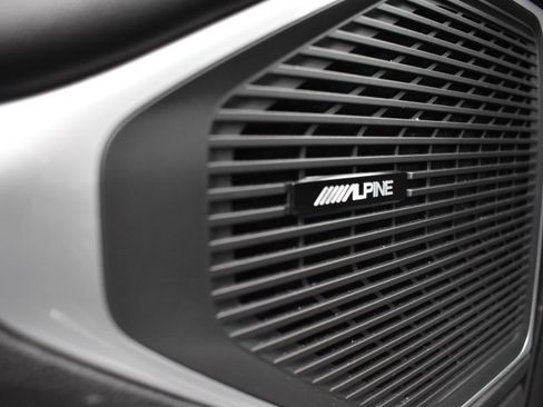 Used 2023 Jeep Wagoneer L Series II AWD/4WD image 17