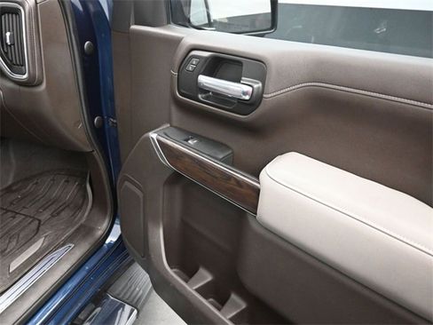 Used 2022 GMC Sierra 1500 SLT w/ SLT Premium Package image 23