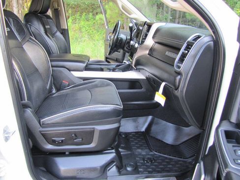 Used 2022 RAM 2500 Laramie AWD/4WD image 21