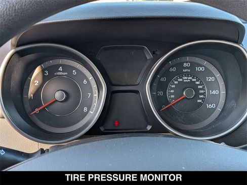 Used 2013 Hyundai Elantra GLS w/ Preferred Pkg image 18