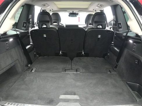 Used 2020 Volvo XC90 T6 Momentum image 12