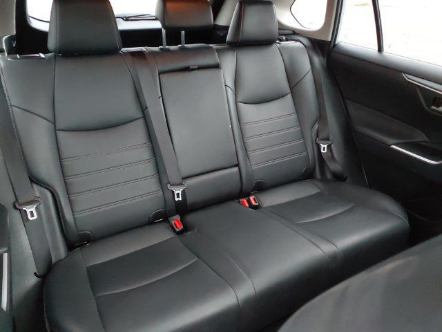 Used 2021 Toyota RAV4 XLE Premium AWD/4WD image 22