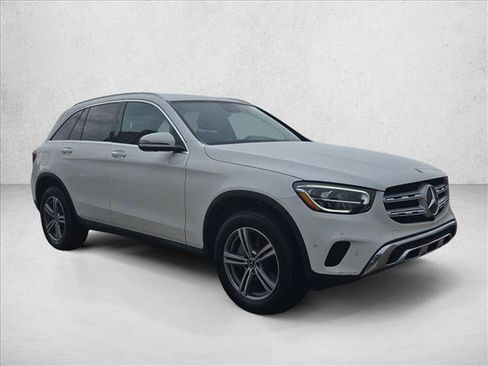 Used 2022 Mercedes-Benz GLC 300 image 3