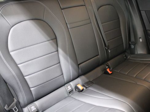 Used 2021 Mercedes-Benz GLC 300 image 24