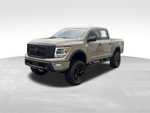 Used 2024 Nissan Titan PRO-4X w/ Off Road Protection Package image 3