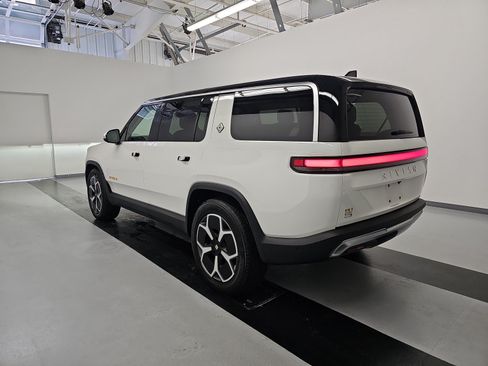Used 2024 Rivian R1S Adventure AWD/4WD image 3