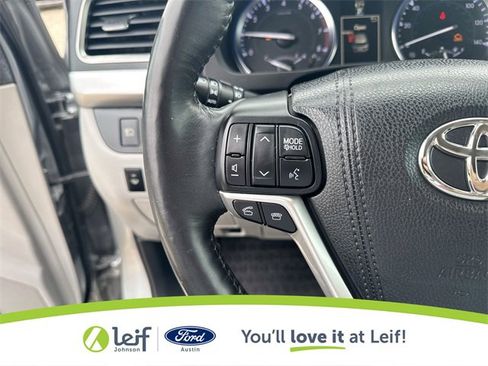 Used 2015 Toyota Highlander Limited Platinum image 32