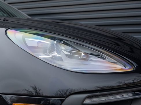 New 2026 Porsche Macan GTS image 43