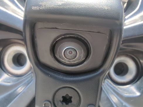 Used 2025 Jeep Wrangler Unlimited Rubicon 4xe w/ Safety Group AWD/4WD image 11