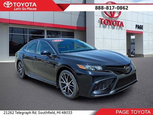 Certified 2024 Toyota Camry SE FWD image 1