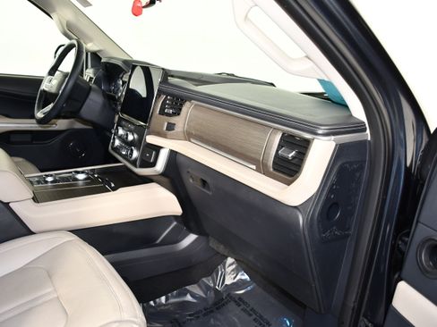 Used 2024 Ford Expedition Max Limited AWD/4WD image 45