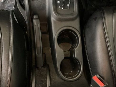 Used 2017 Jeep Wrangler Unlimited Sport AWD/4WD image 23