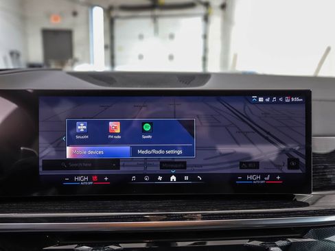 New 2026 BMW X5 xDrive50e w/ M Sport Package image 17