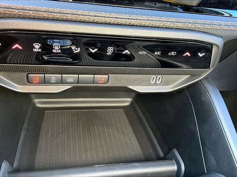 New 2026 Jeep Cherokee Limited image 21