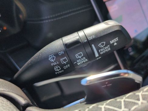 New 2025 Jeep Grand Cherokee Limited w/ Black Appearance Package AWD/4WD image 23