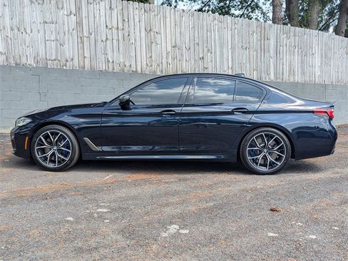 Used 2022 BMW M550i xDrive image 25