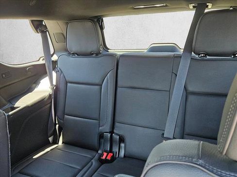 Used 2021 GMC Yukon Denali w/ Denali Premium Package AWD/4WD image 19