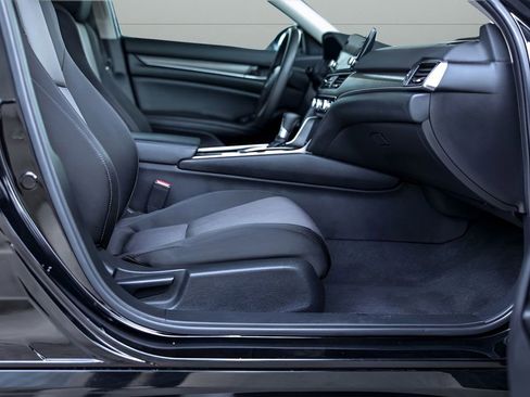 Used 2022 Honda Accord LX image 40