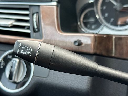 Used 2012 Mercedes-Benz E 350 Sedan image 31