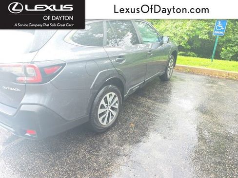Used 2024 Subaru Outback Premium AWD/4WD image 1