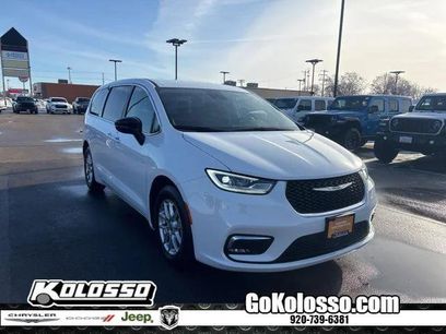 Certified 2024 Chrysler Pacifica Touring-L