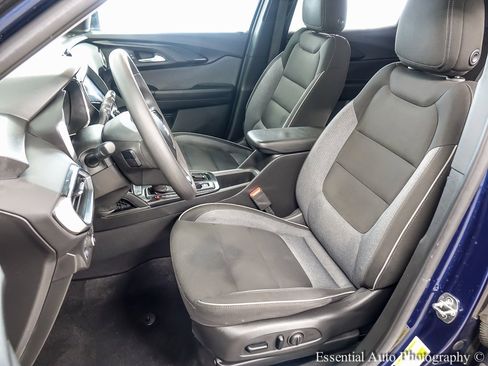 Certified 2022 Chevrolet TrailBlazer LT w/ Convenience Package image 9