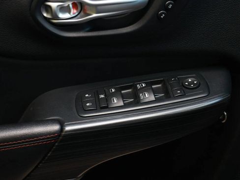 Used 2016 Jeep Cherokee Trailhawk w/ Leather Interior Group image 37