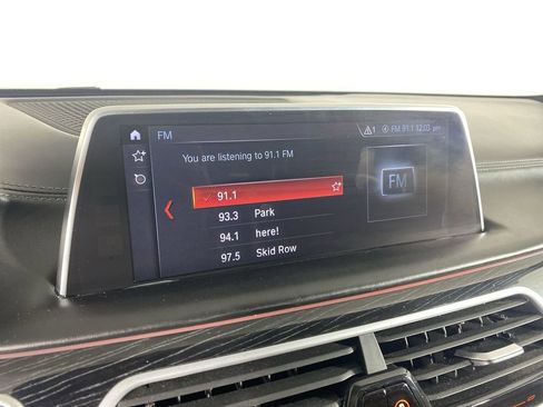 Used 2019 BMW 740i xDrive w/ Executive Package image 16