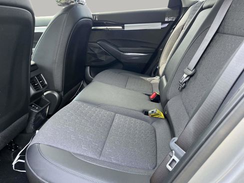 New 2026 Kia Seltos S FWD image 17