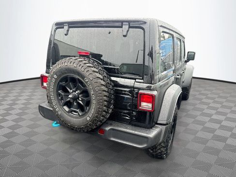 Used 2023 Jeep Wrangler Unlimited w/ Sun & Screen Package AWD/4WD image 7
