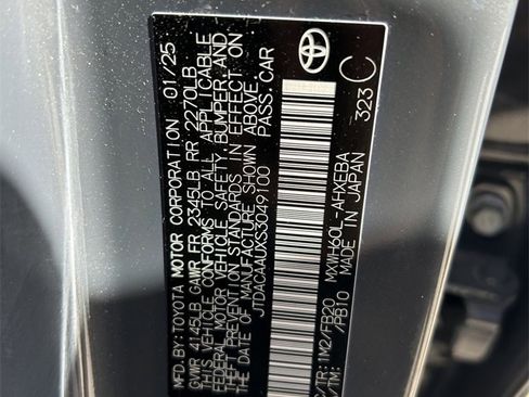 Certified 2025 Toyota Prius LE image 10