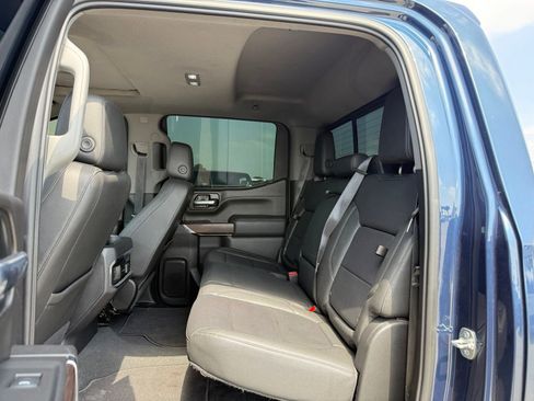 Used 2021 GMC Sierra 1500 SLT w/ SLT Convenience Package AWD/4WD image 6