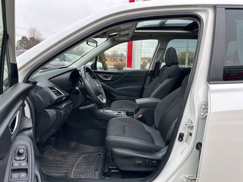 Used 2023 Subaru Forester Premium image 19