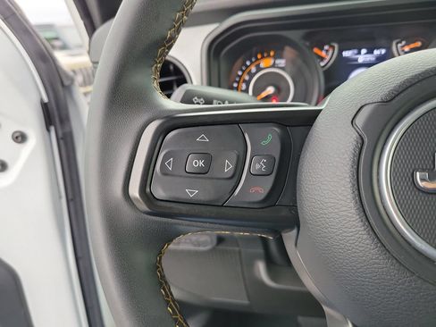 Used 2024 Jeep Wrangler Unlimited Sport AWD/4WD image 24