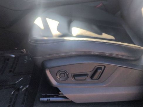 Used 2025 Audi Q7 3.0T Premium Plus image 12