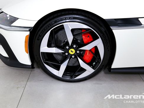 Used 2025 Ferrari 12Cilindri RWD image 30